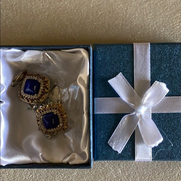 Sliver Earrings - Picture 6 of 6